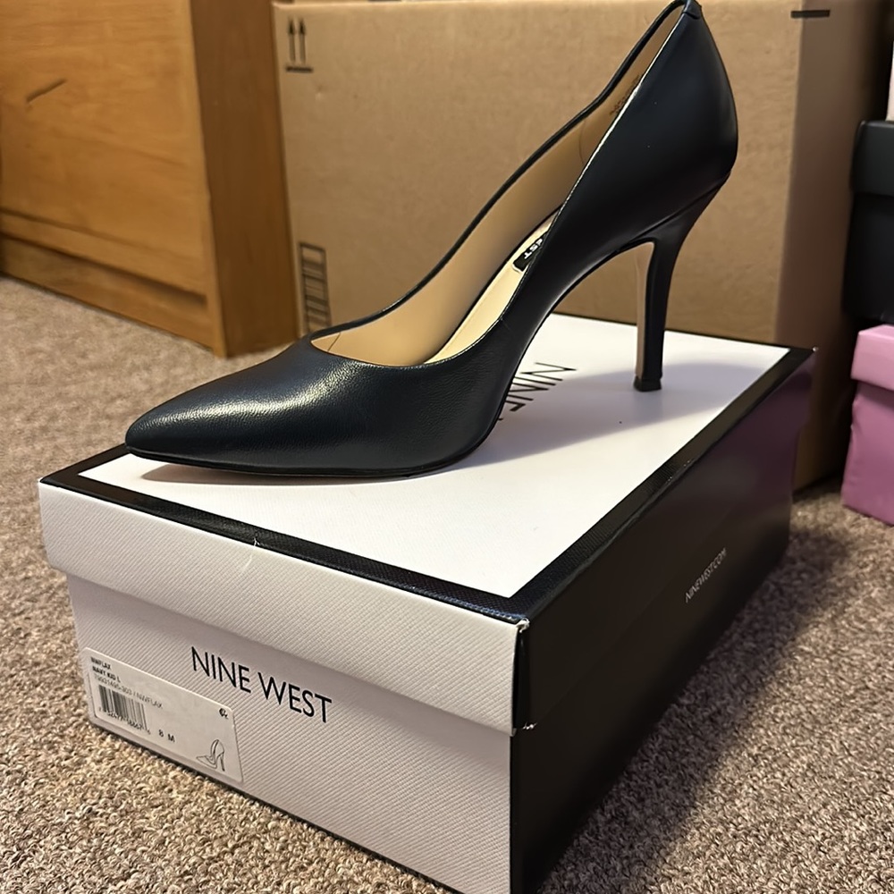 Shoes size 8